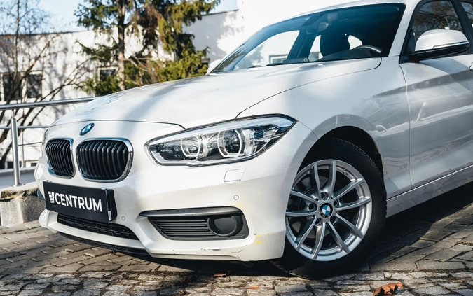 BMW Seria 1 cena 64900 przebieg: 52400, rok produkcji 2017 z Pińczów małe 154